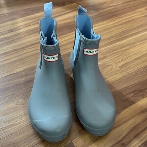 Hunter Women’s Light Gray Rain Boots